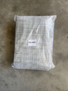 Cal King Gray Textured Bedding Sheet Set